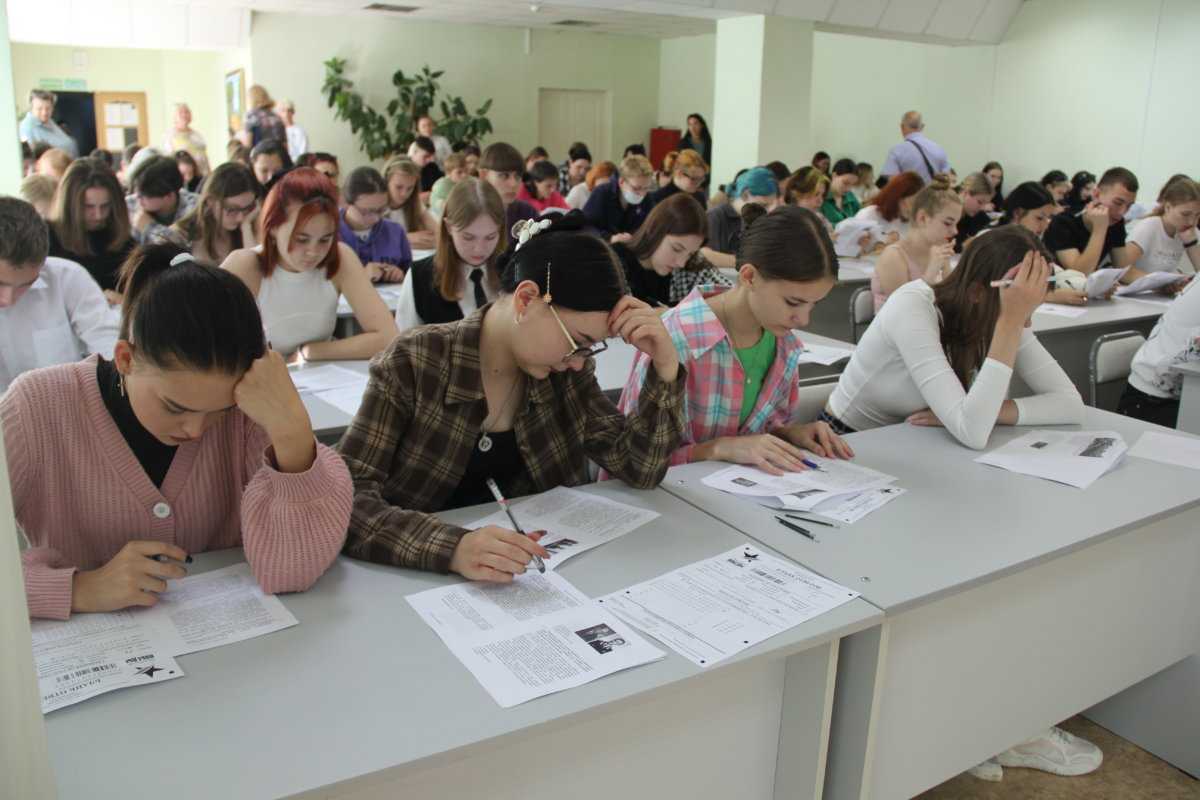 «zа победу»: как россияне поддерживают спецоперацию — рт на русском
