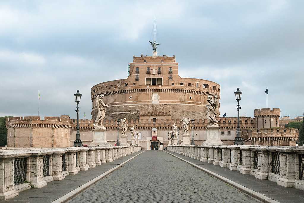 Крепости древнего рима. Замок Святого ангела в Риме.